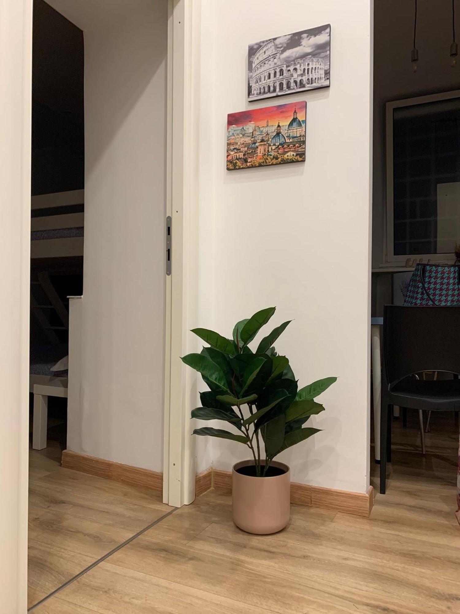 Apartment Step By Rom