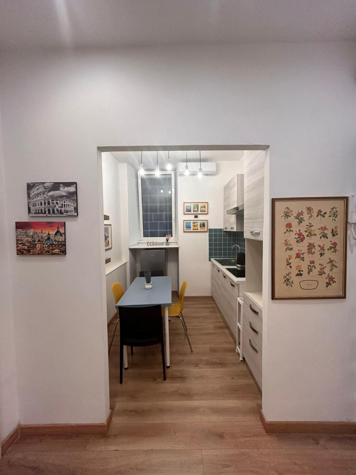 Apartment Step By Rom